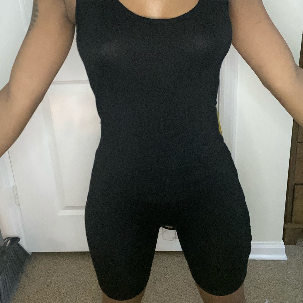 BLACK ROMPER